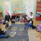 Zajęcia logopedyczne dąbrowskich przedszkolaków z udziałem rodziców