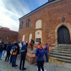 Nowocześni  odkrywcy dziedzictwa kulturowego ze Szkoły Podstawowej w Szarowie poszukują śladów kultury greckiej w Polsce